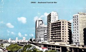 Oran - Boulevard Front de Mer er des immeubles